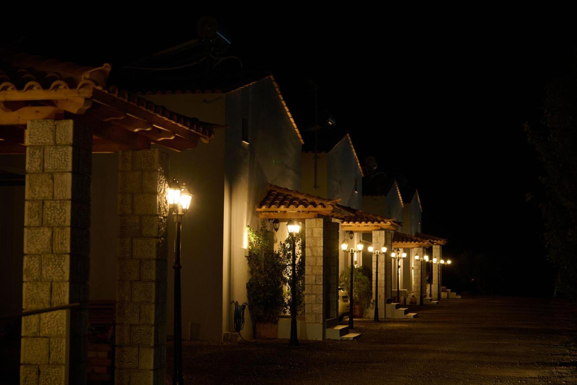 La Familia Luxury Private Maisonettes Near The Sea Γύθειο Εξωτερικό φωτογραφία